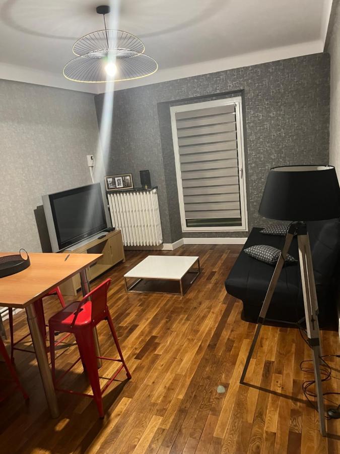 Studio A Proximite De Laval Aparthotel Soulgé-sur-ouette Eksteriør bilde